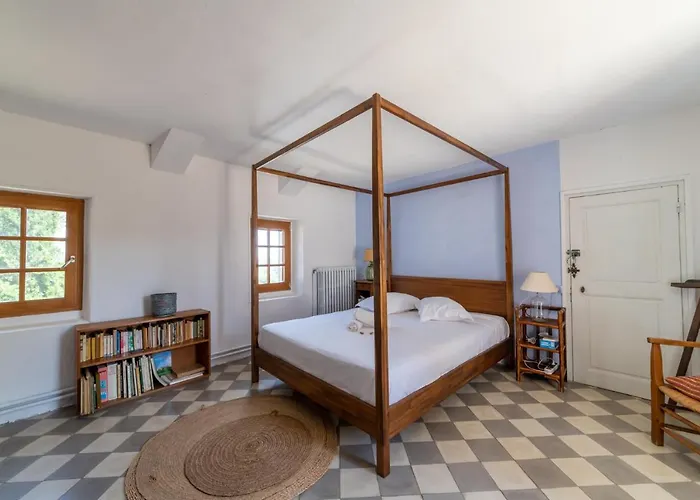 Maison Avec Piscine - Proche Avignon - Wifi Gratuit