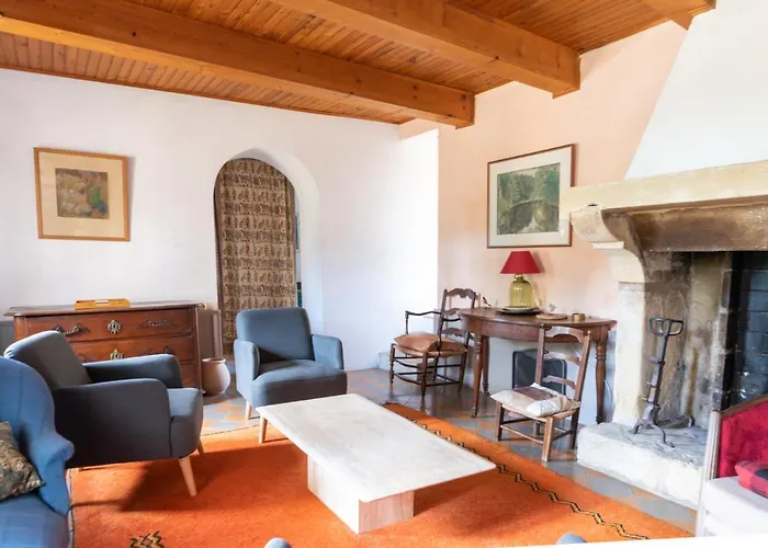 Maison Avec Piscine - Proche Avignon - Wifi Gratuit Sauveterre (Gard)